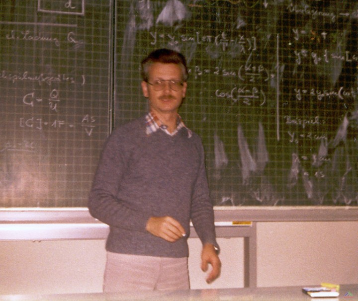 31PhysikBodenmueller.jpg - Physik-Pauker Bodenmüller